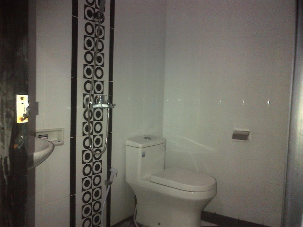 Gumilang Hotel Bogor Quarto foto